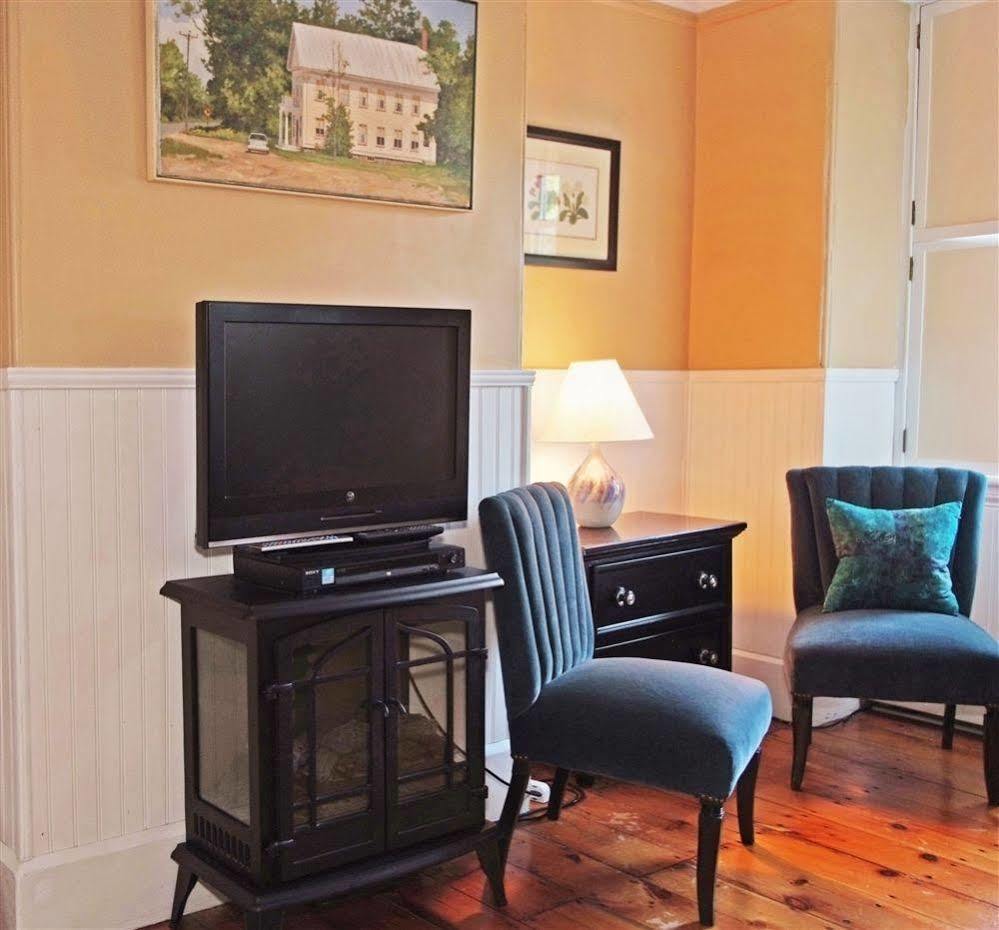 Blind Tiger Portland - Carleton Street Guest House ภายนอก รูปภาพ
